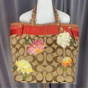 Rare Coach Chrysanthemum Signature Large Tote